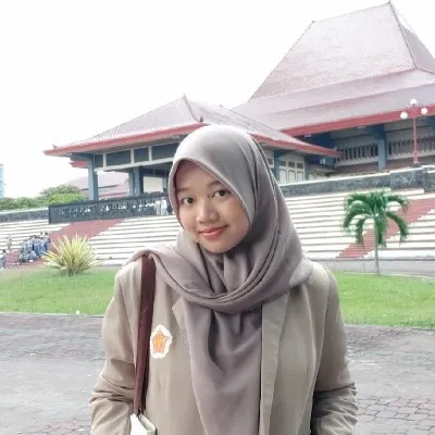 Gambar kak Dyota Medhataqiya Zaizafuni